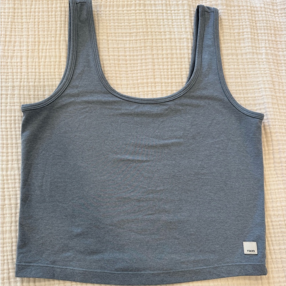 Vuori Heather Blue Fitted Crop Tank Top